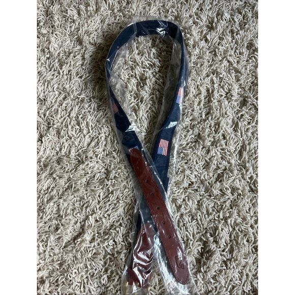NWT Vineyard Vines American Flags Canvas Club Belt Mens 40 - Picture 1 of 11